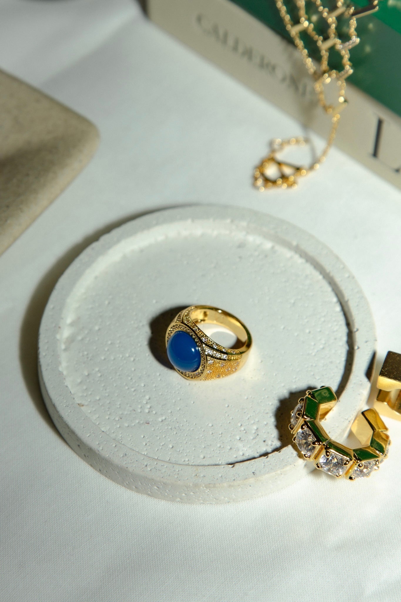 Alfreya Blue Agate Signet Ring خاتم ألفريا بحجر العقيق الأزرق
