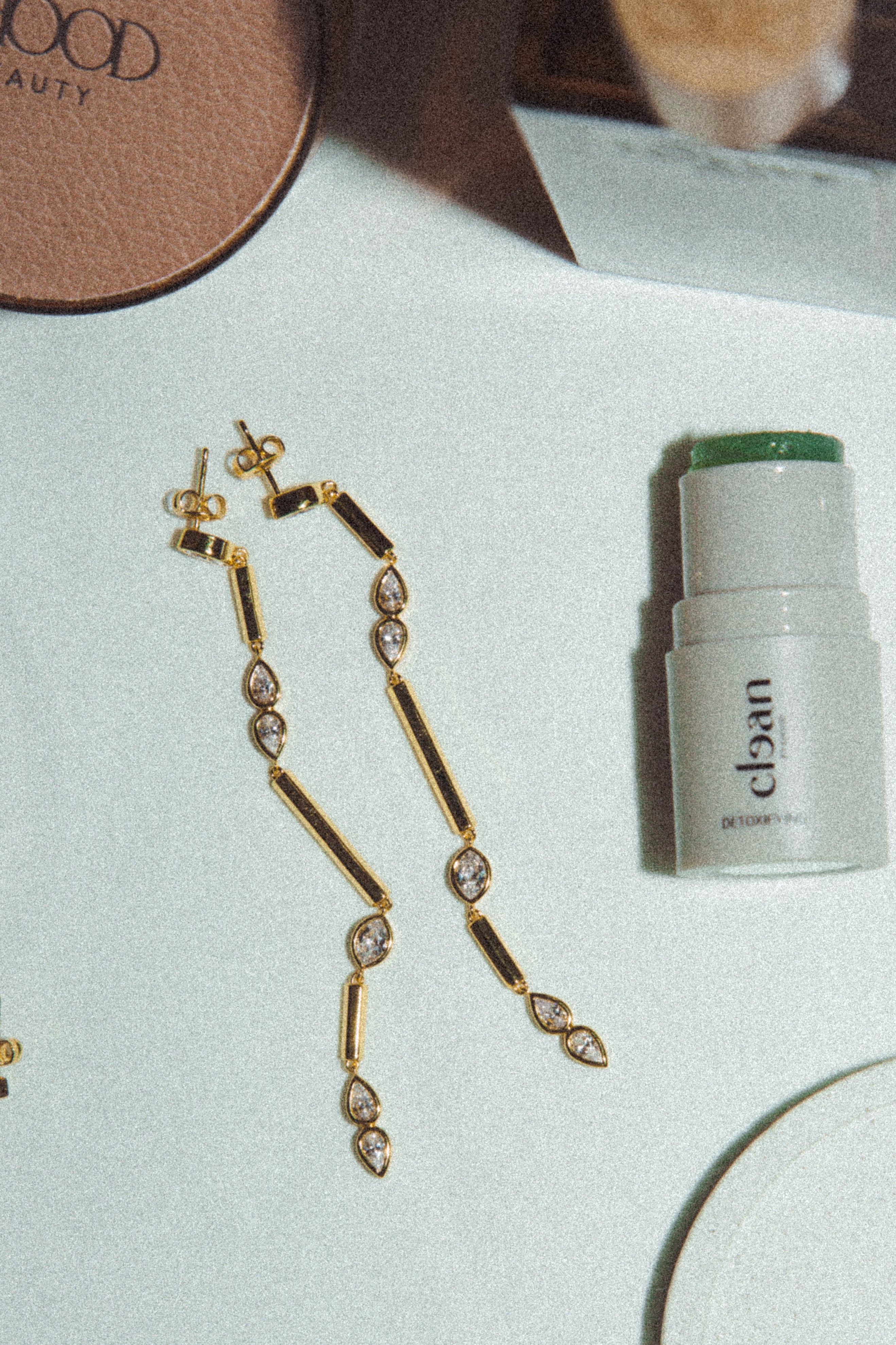 Lia Hex Drop Earrings Large أقراط ليا سداسية متدلية كبيرة