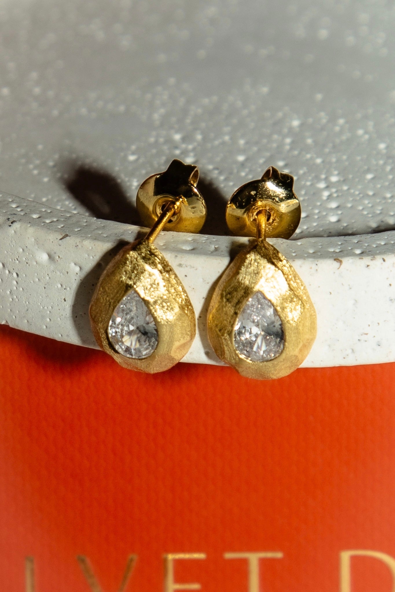 Dune Ear Studs أقراط ديون