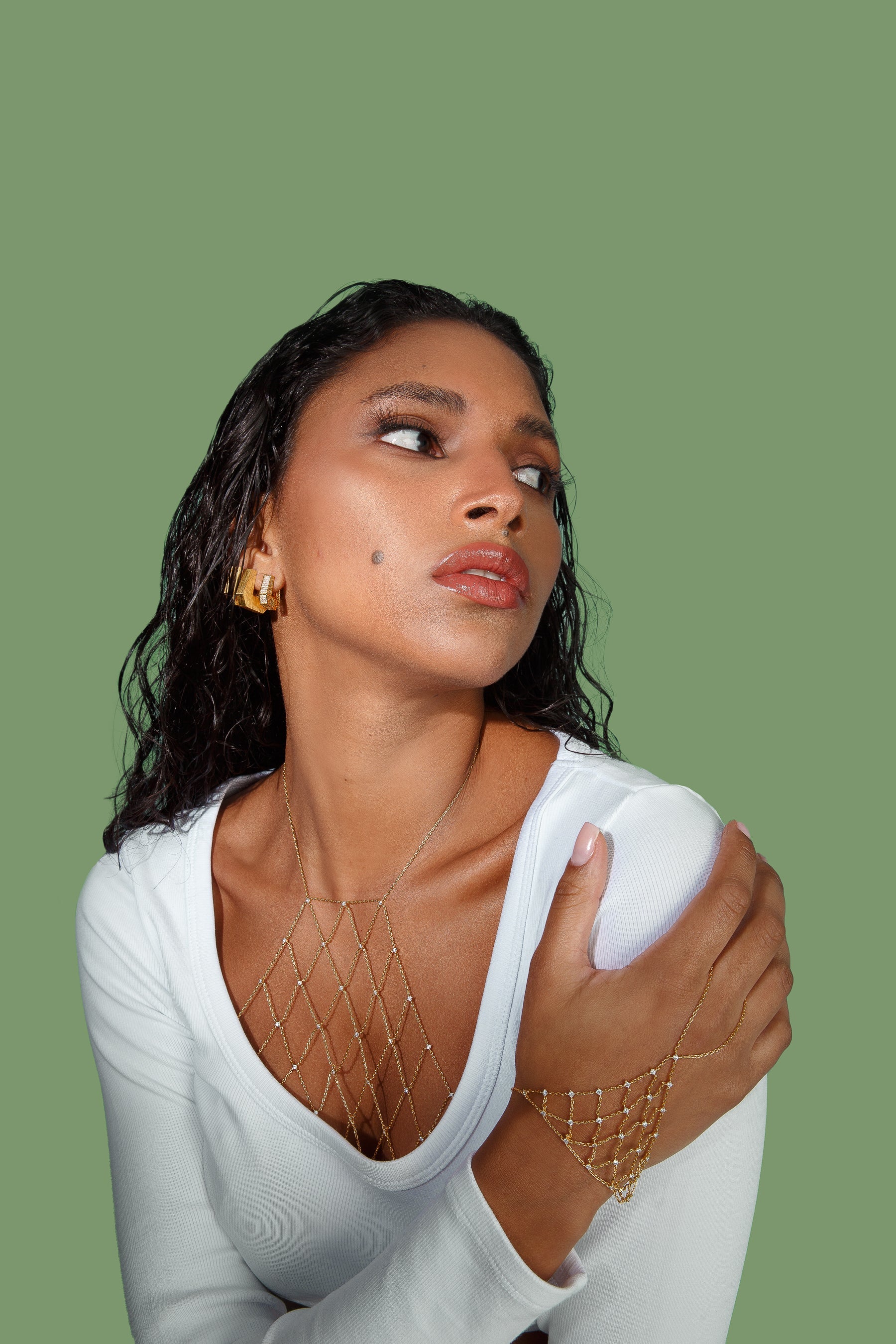 Arabian Dreams Body Chain سلسلة جسم ارابيان دريمز