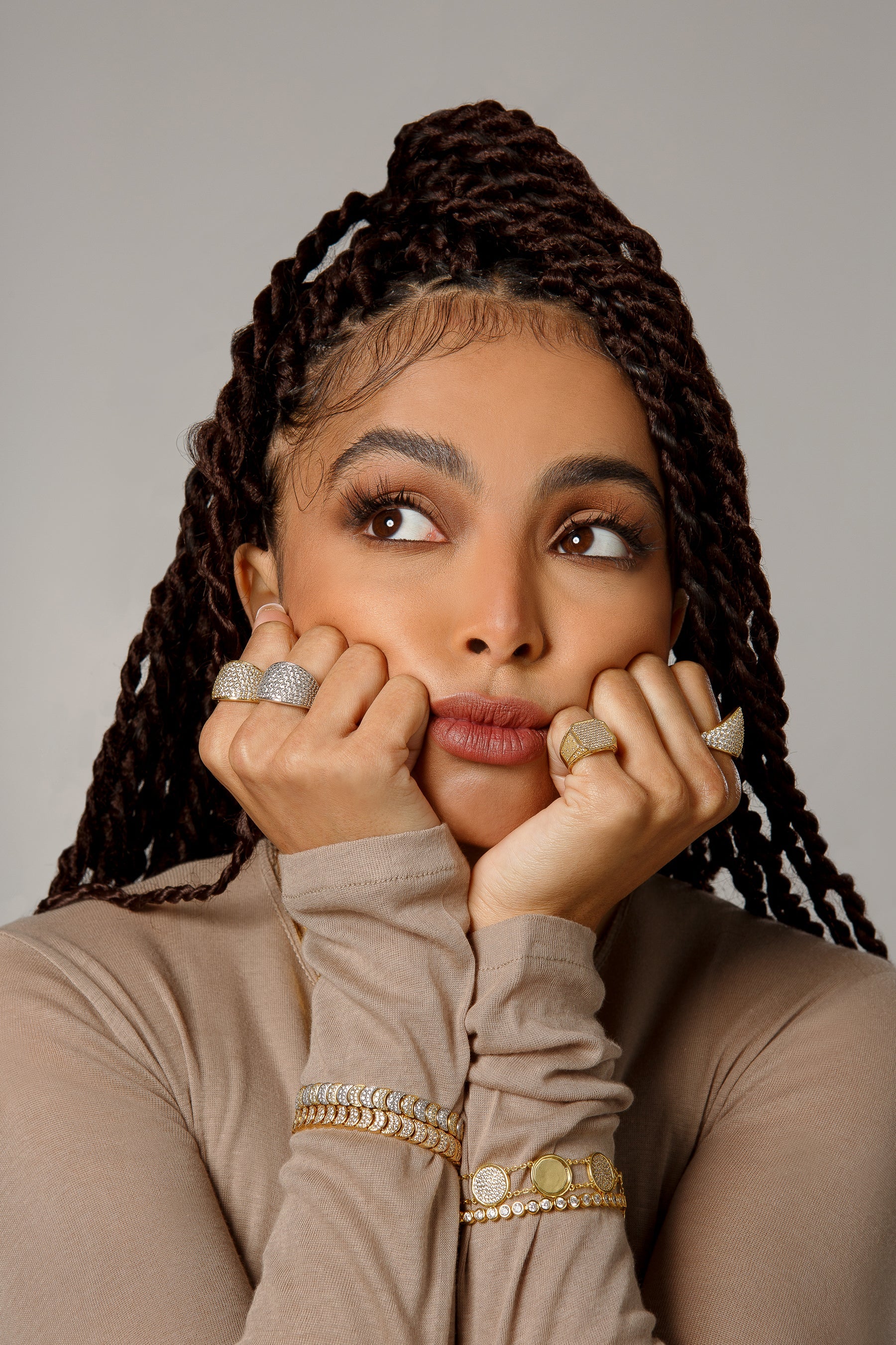 Moroccan Nights Pavé Bracelet Multi-plated سوار موروكان نايتس متعدد الطبقات