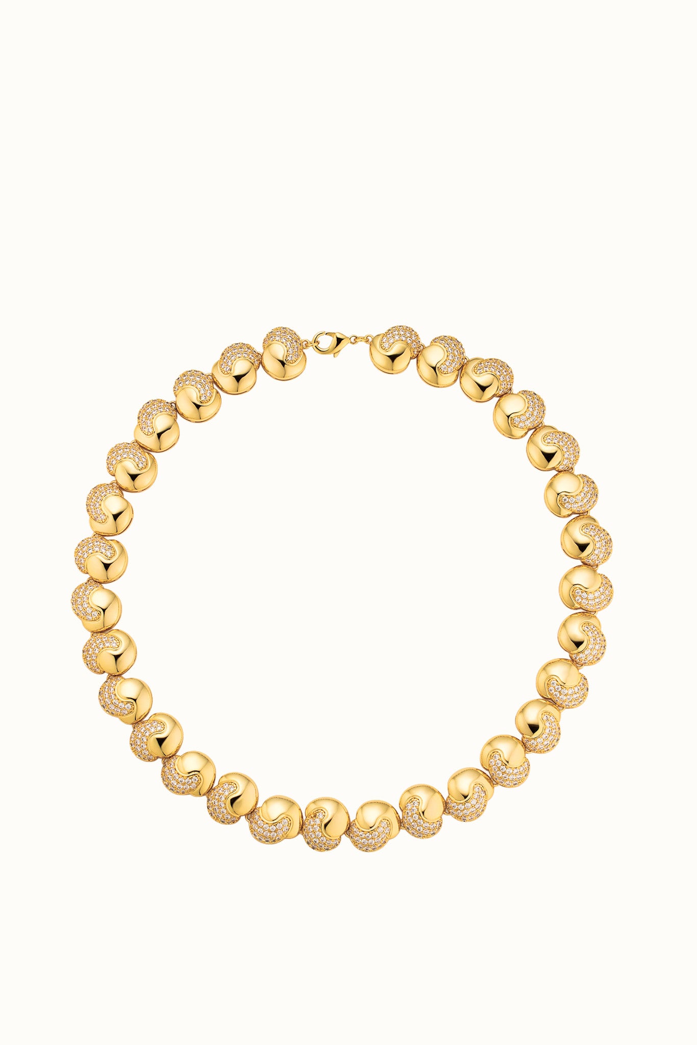Yinyang Button Necklace عقد زر يين يانغ