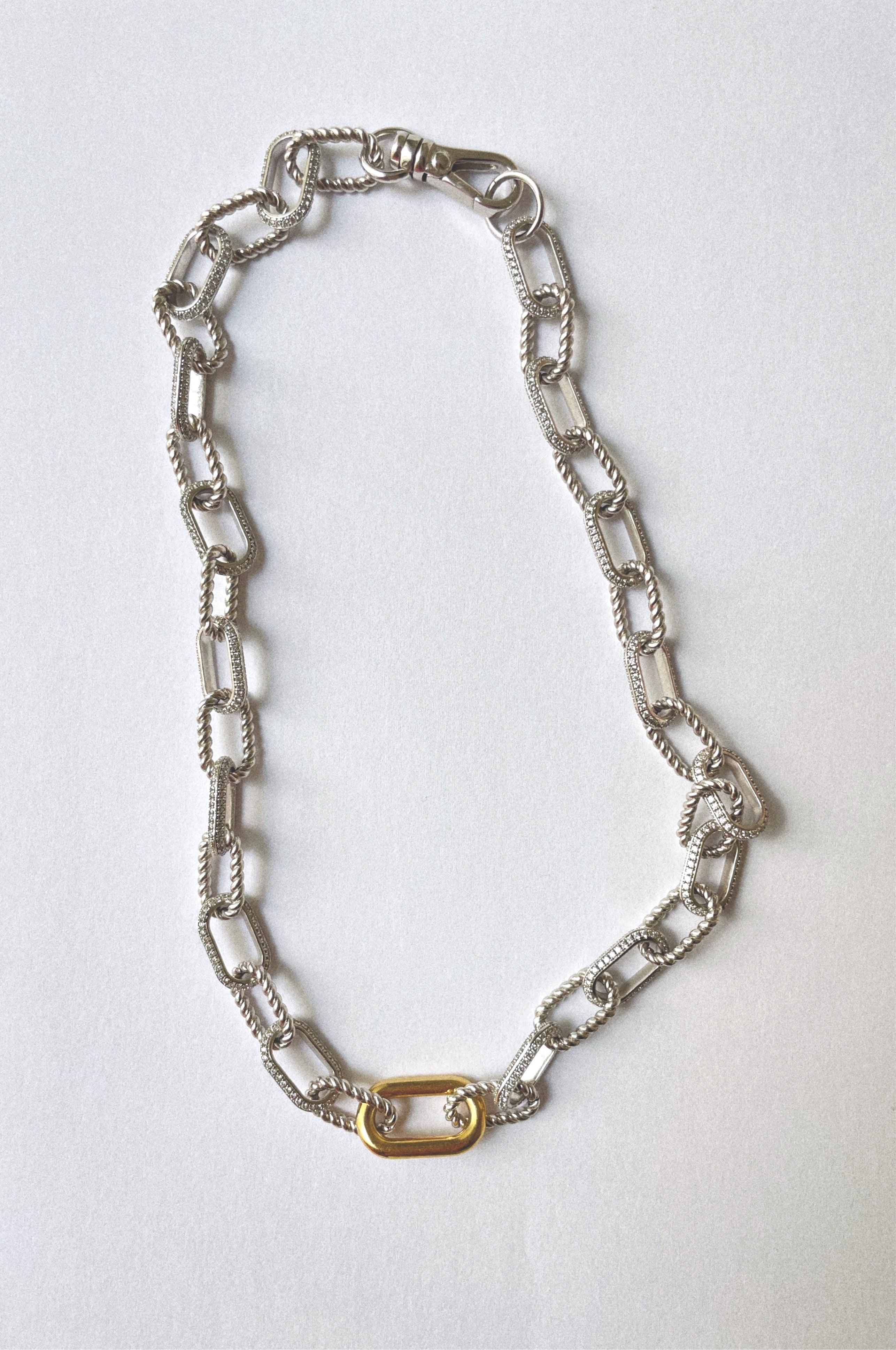 Kate Cable Link Pavé Chain Necklace عقد كيت بحلقات مختصرة