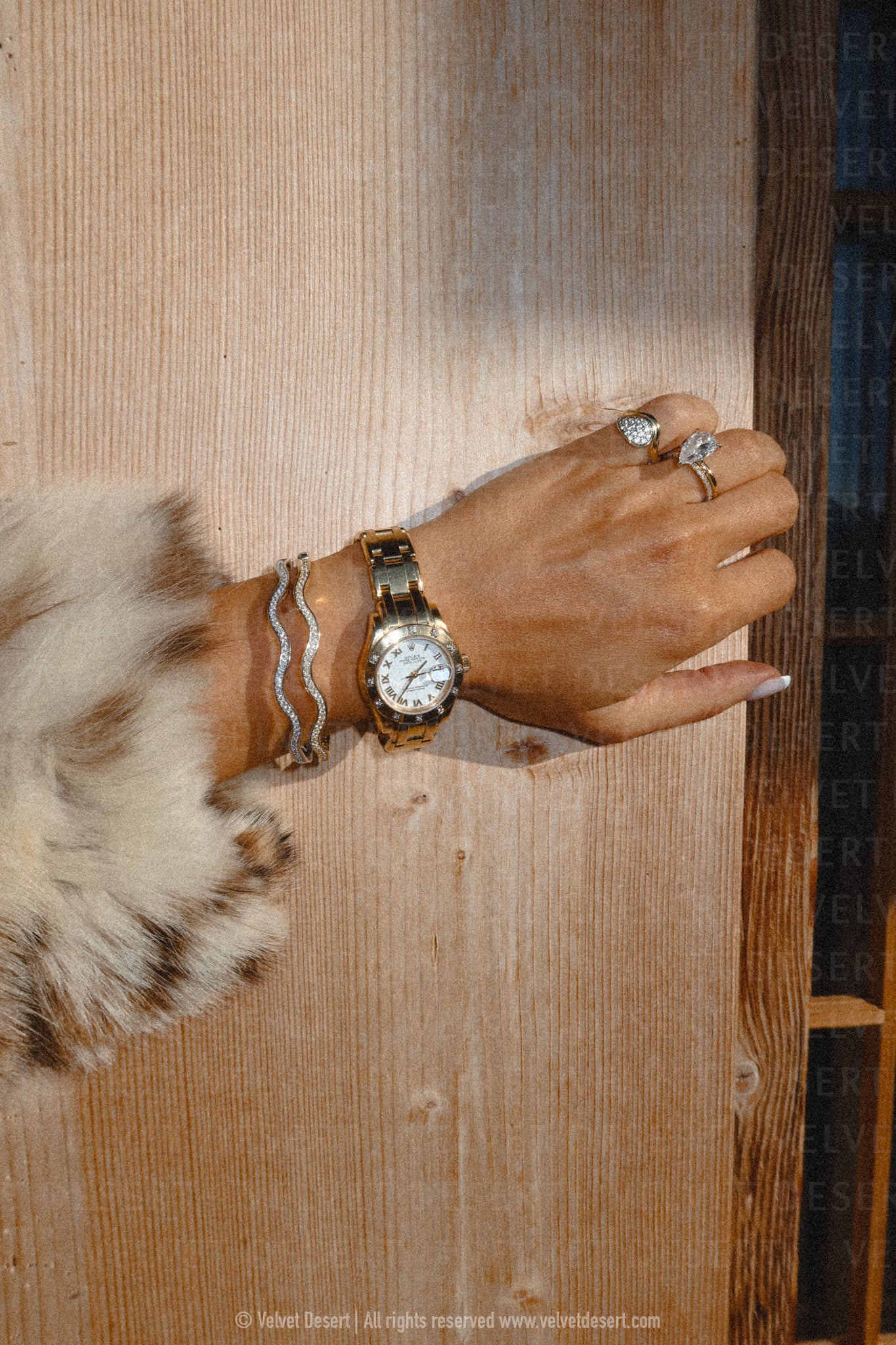 Dune Teardrop Frost Pinky Ring