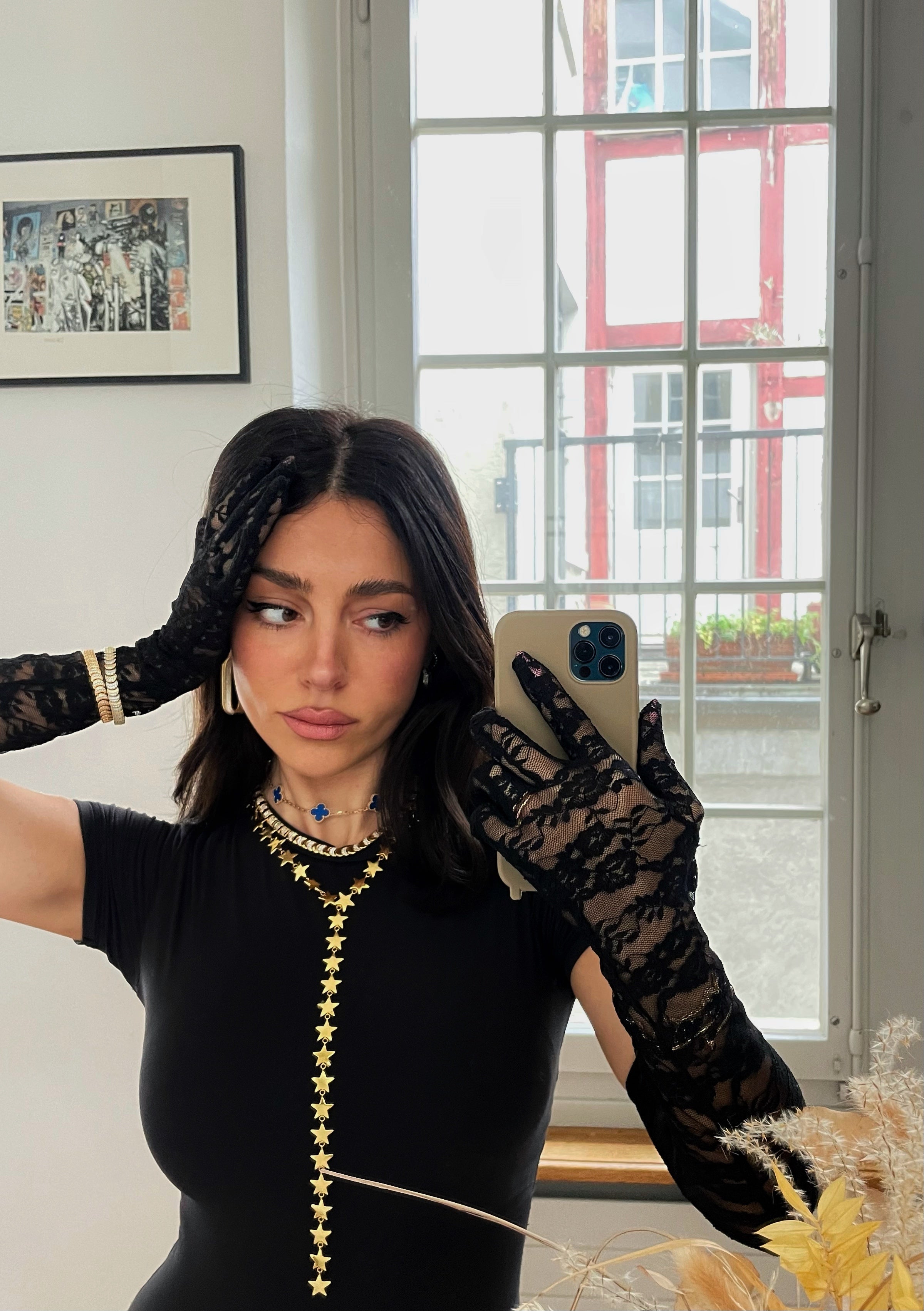 Tara Long Drop Necklace عقد تارا طويل متدلي
