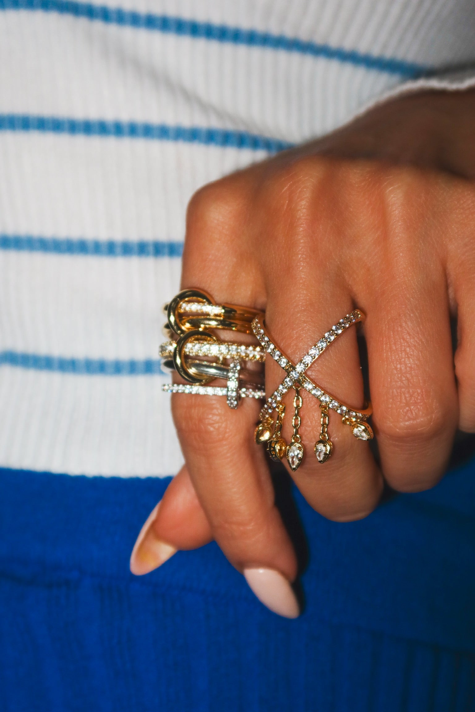 Ivy Locked Ring Mix