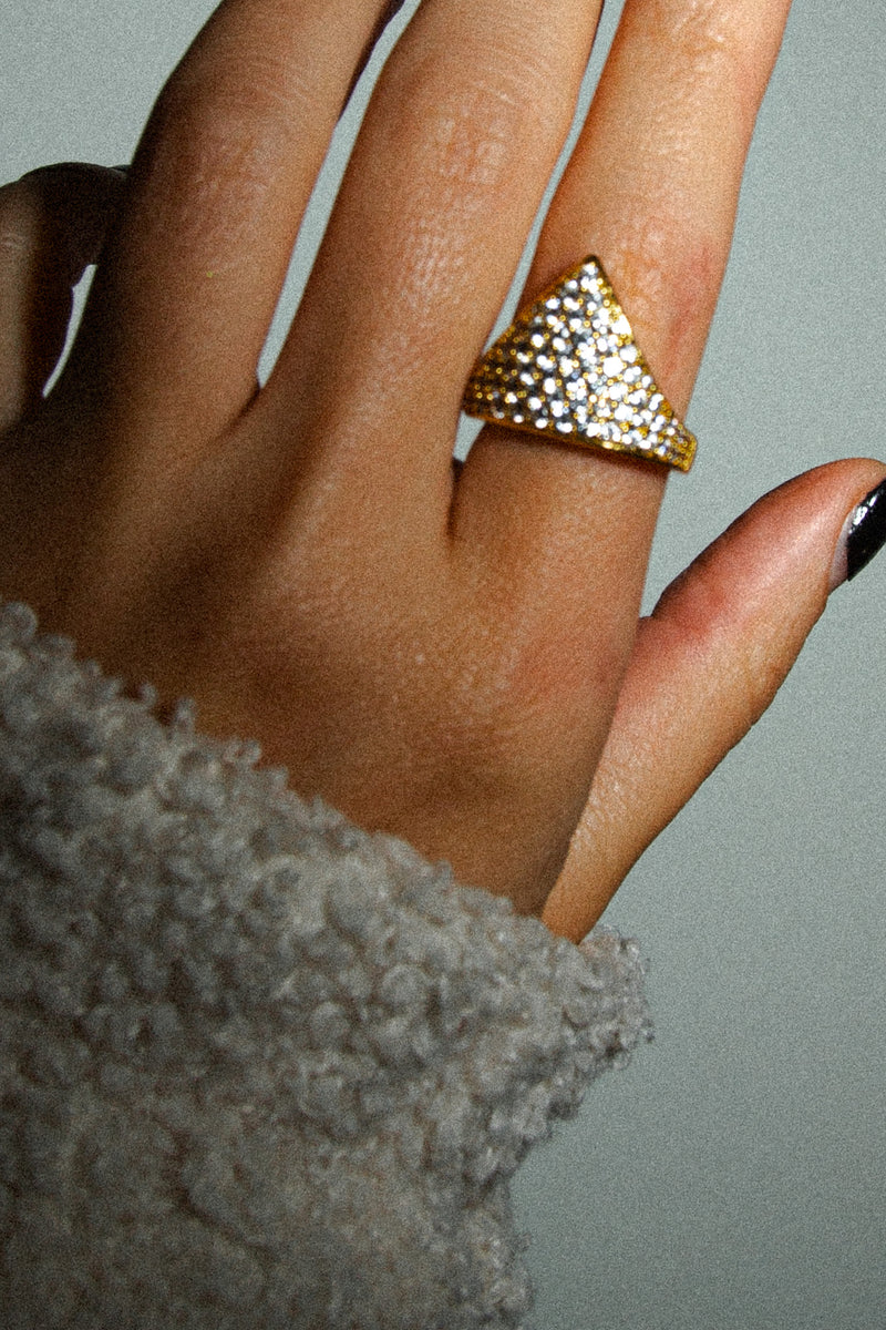 Pyramid Comet Ring