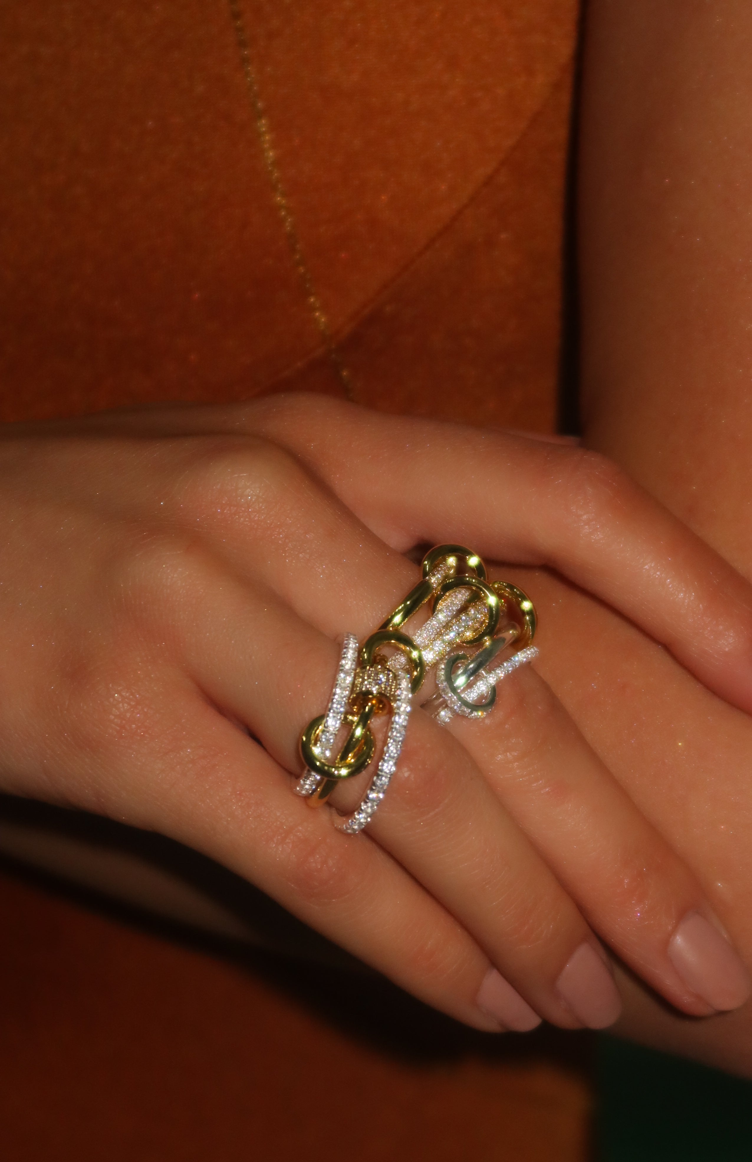  Demi Locked Ring خاتم ديمي لوكد