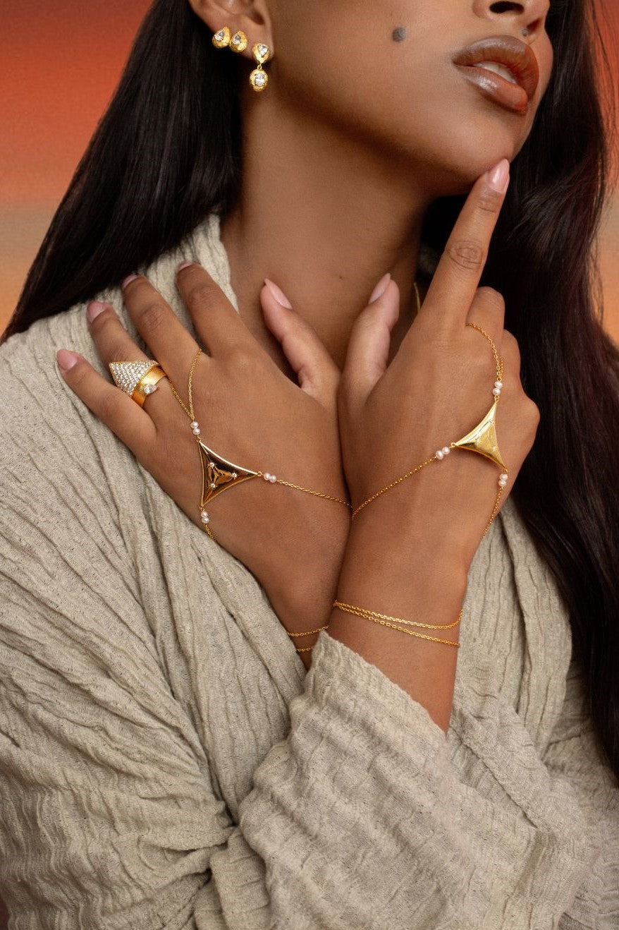 Giza Hand Chain  سلسلة يد جيزا