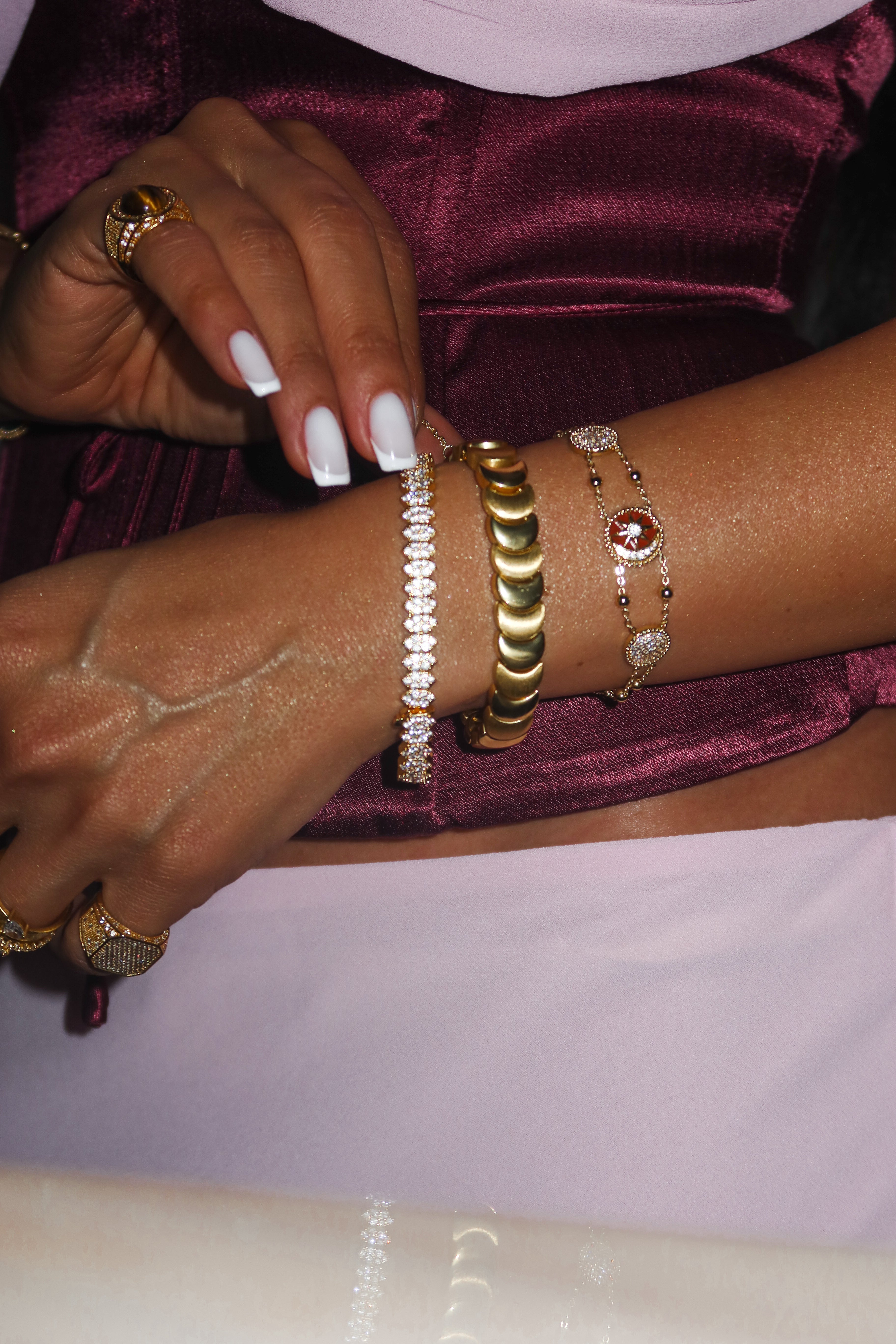 Gold Venice Bracelet سوار فينيس ذهبى