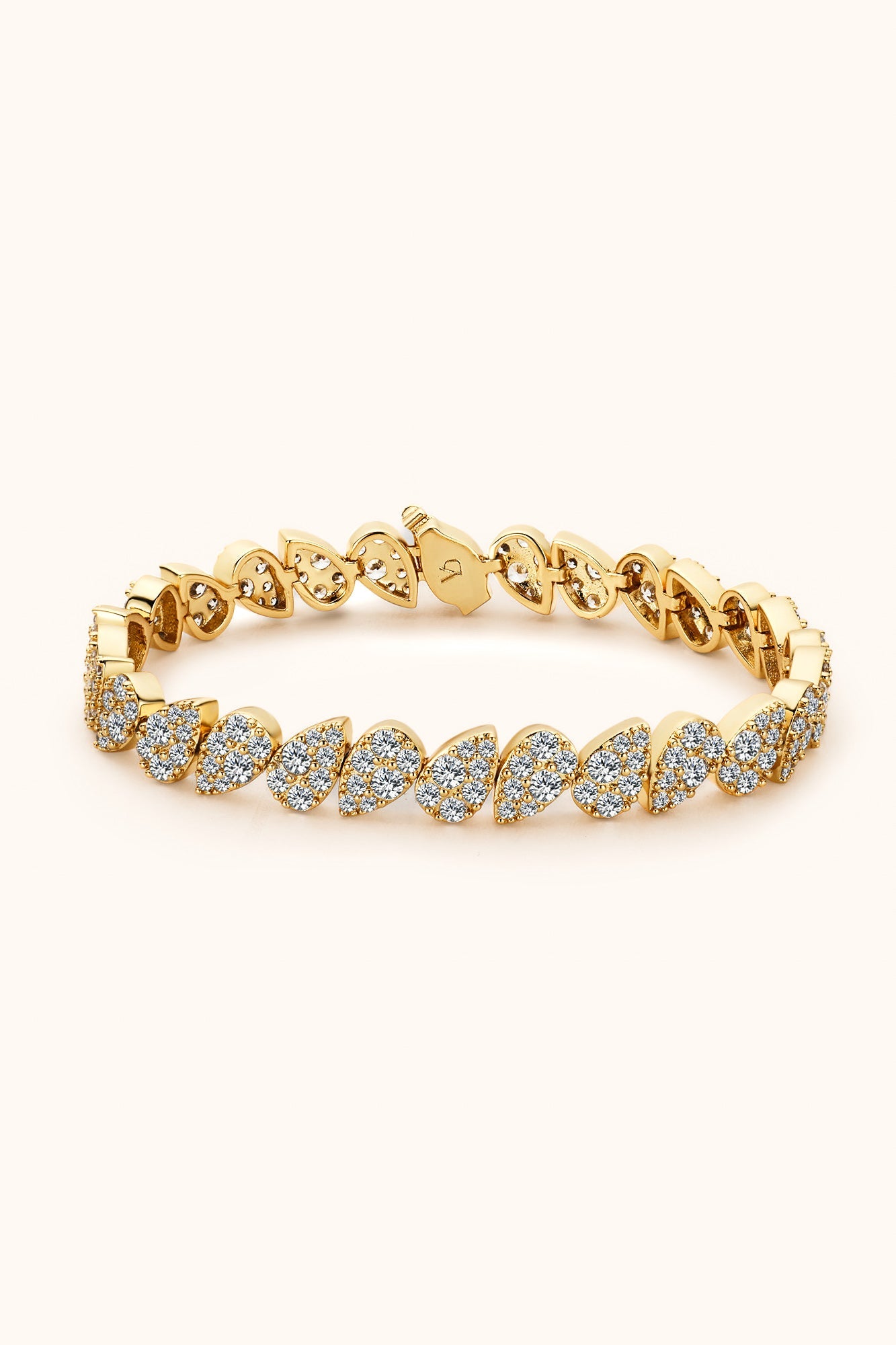 Cheeky Teardrop Bracelet  سوار تشيكي تيردروب