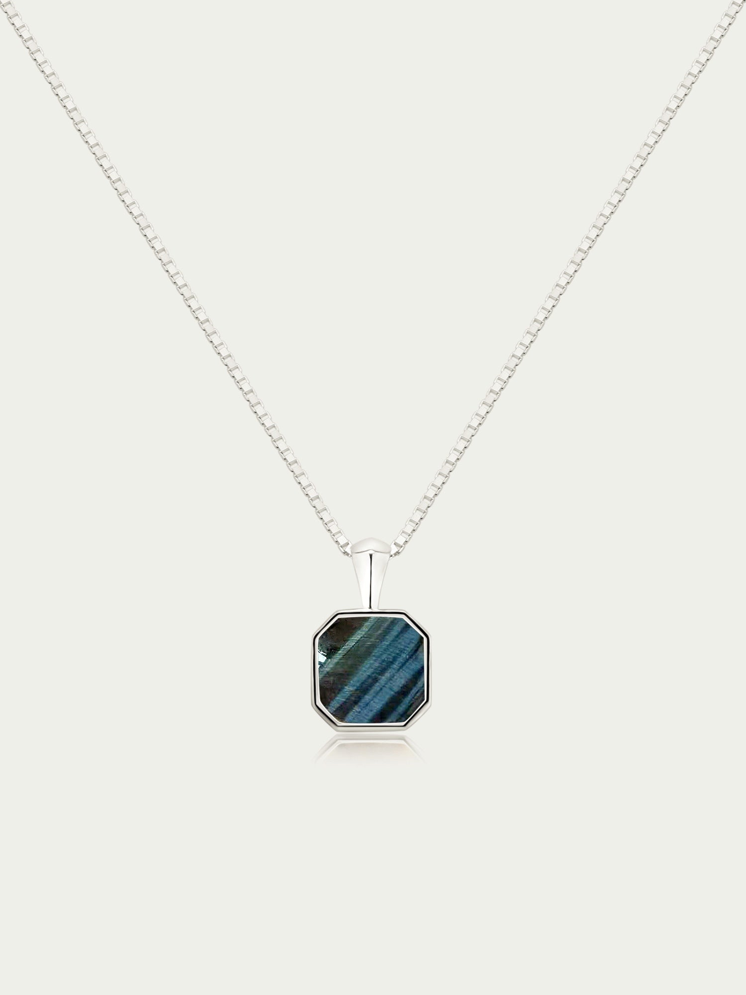   Ain AL Sagr Square Pendant Necklace  عقد قلادة مربعة عين الصقر