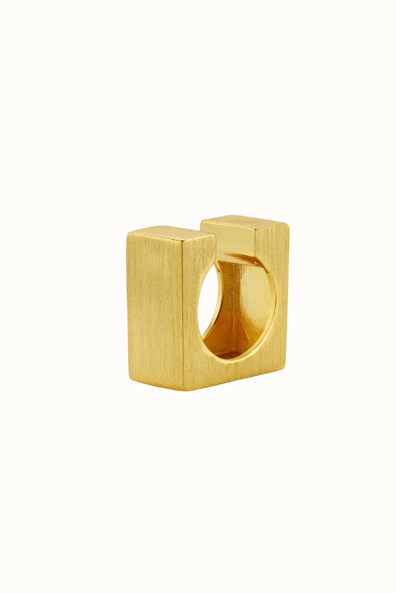 Amina Ear Cuff
