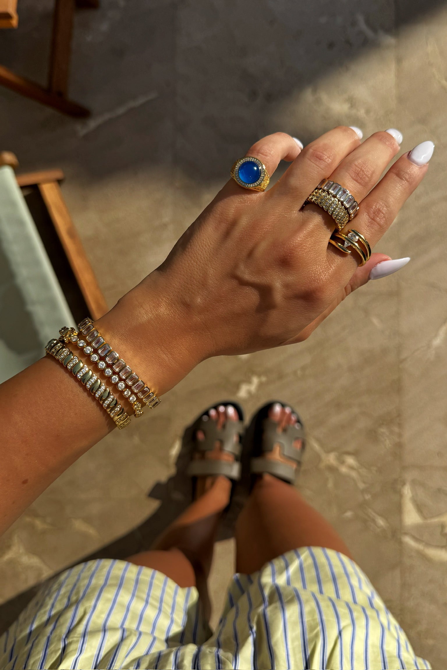 Alfreya Blue Agate Signet Ring خاتم ألفريا بحجر العقيق الأزرق
