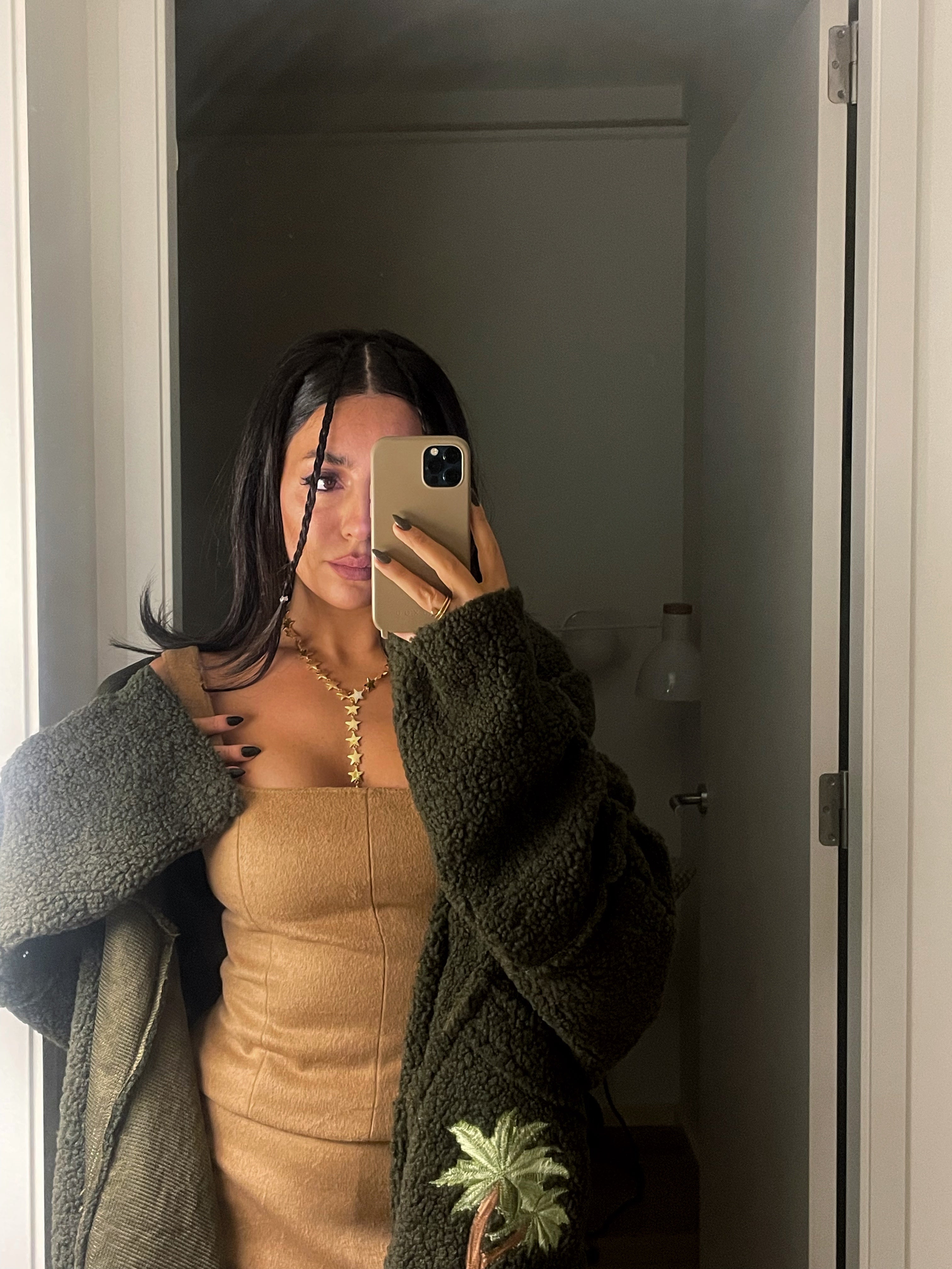 Tara Long Drop Necklace عقد تارا طويل متدلي