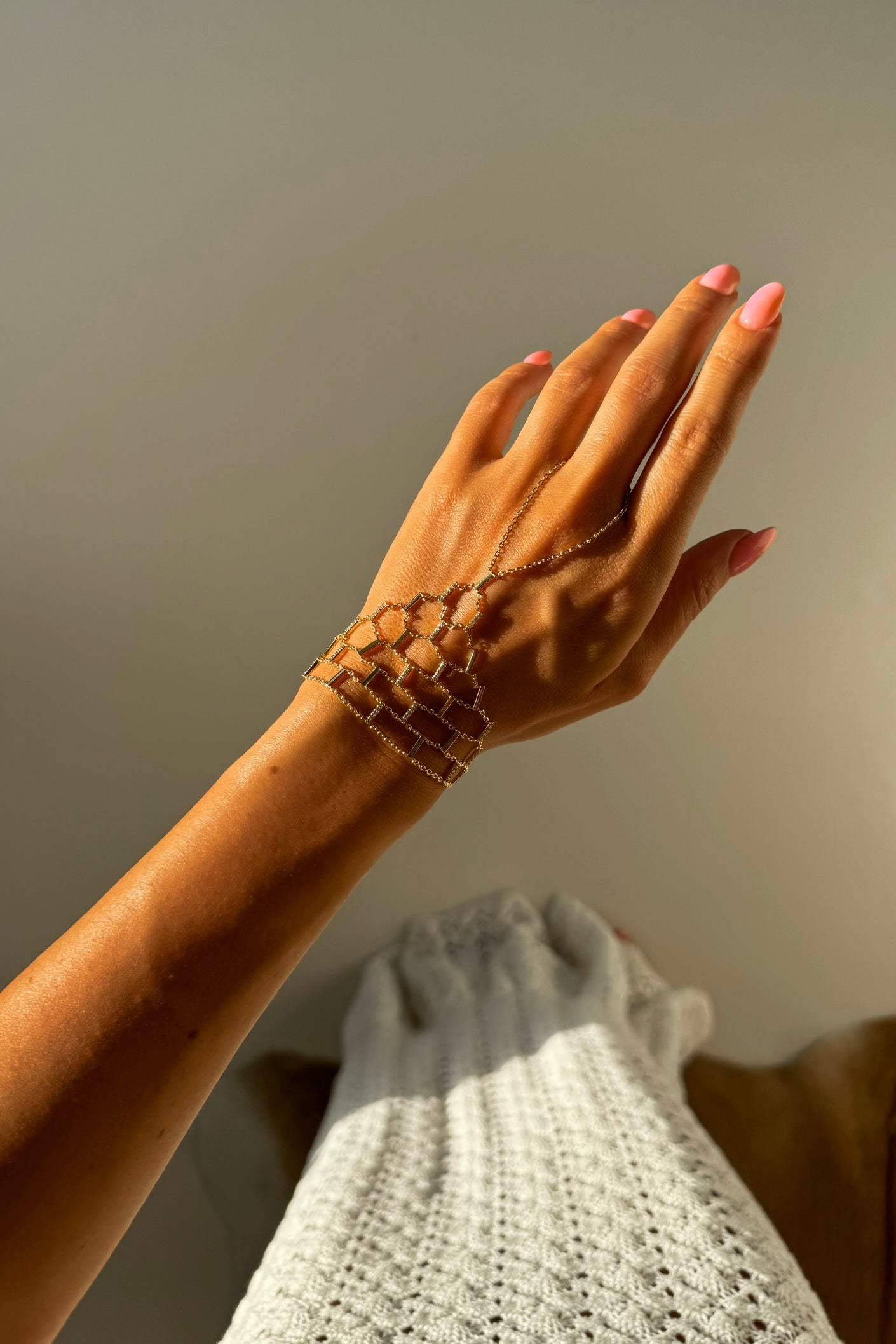 Cleo Hand Chain سلسلة يد كليو
