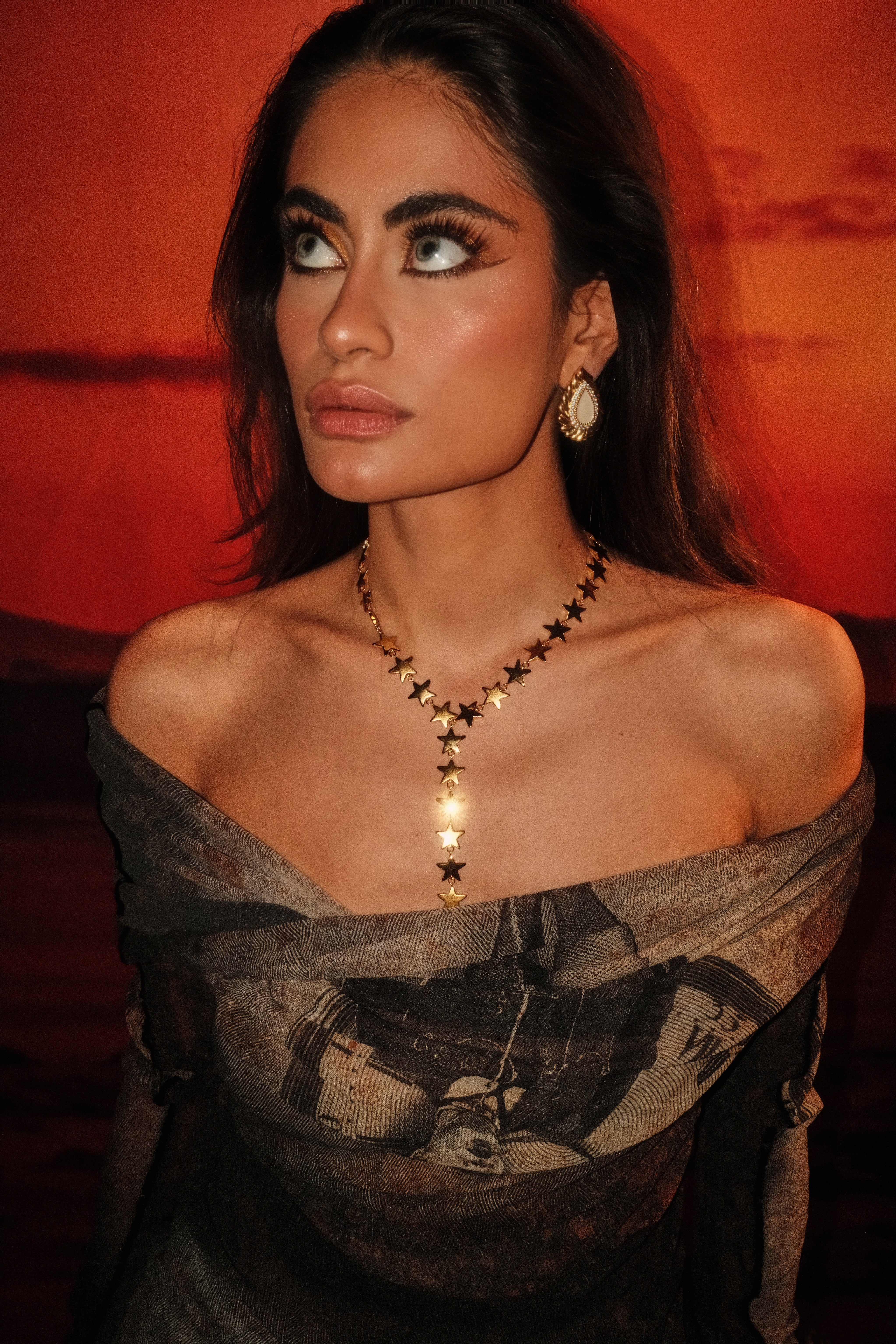 Tara Long Drop Necklace عقد تارا طويل متدلي