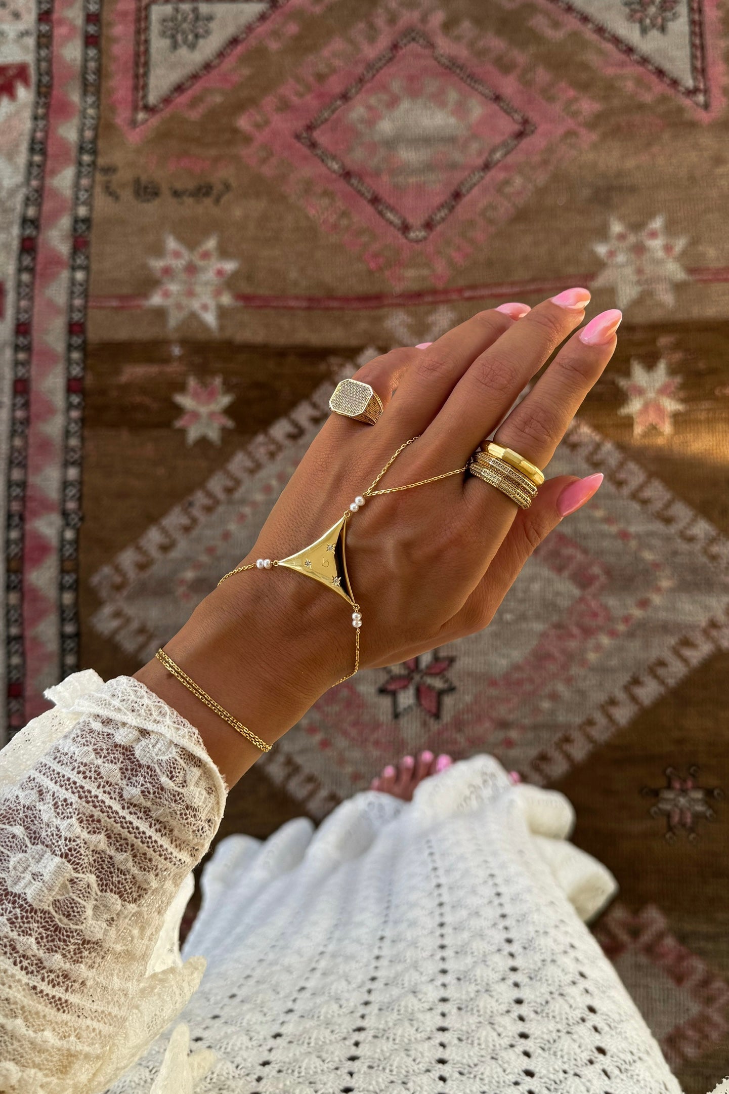 Giza Hand Chain  سلسلة يد جيزا
