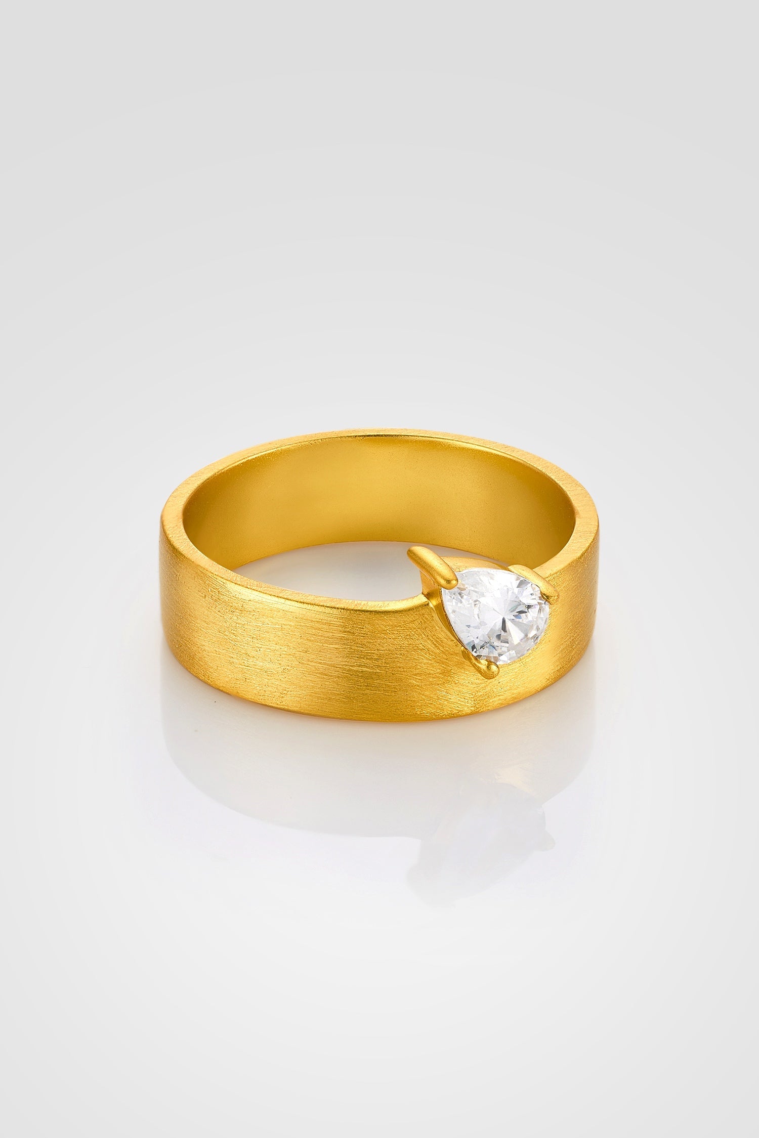 Teardrop Matte Ring خاتم دمعة غير لامع