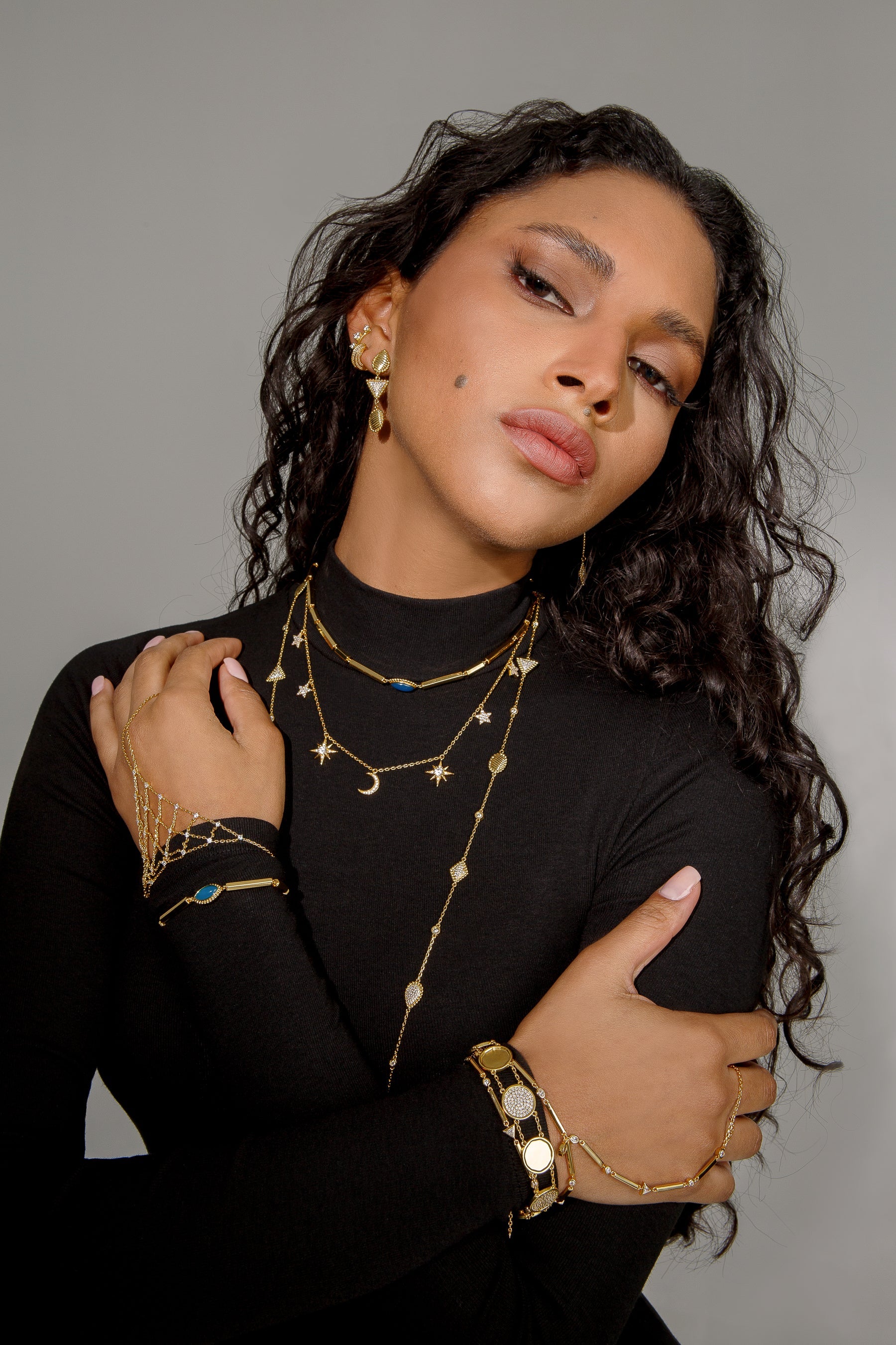 Midnight Charm Necklace  عقد تشارم ميدنايت
