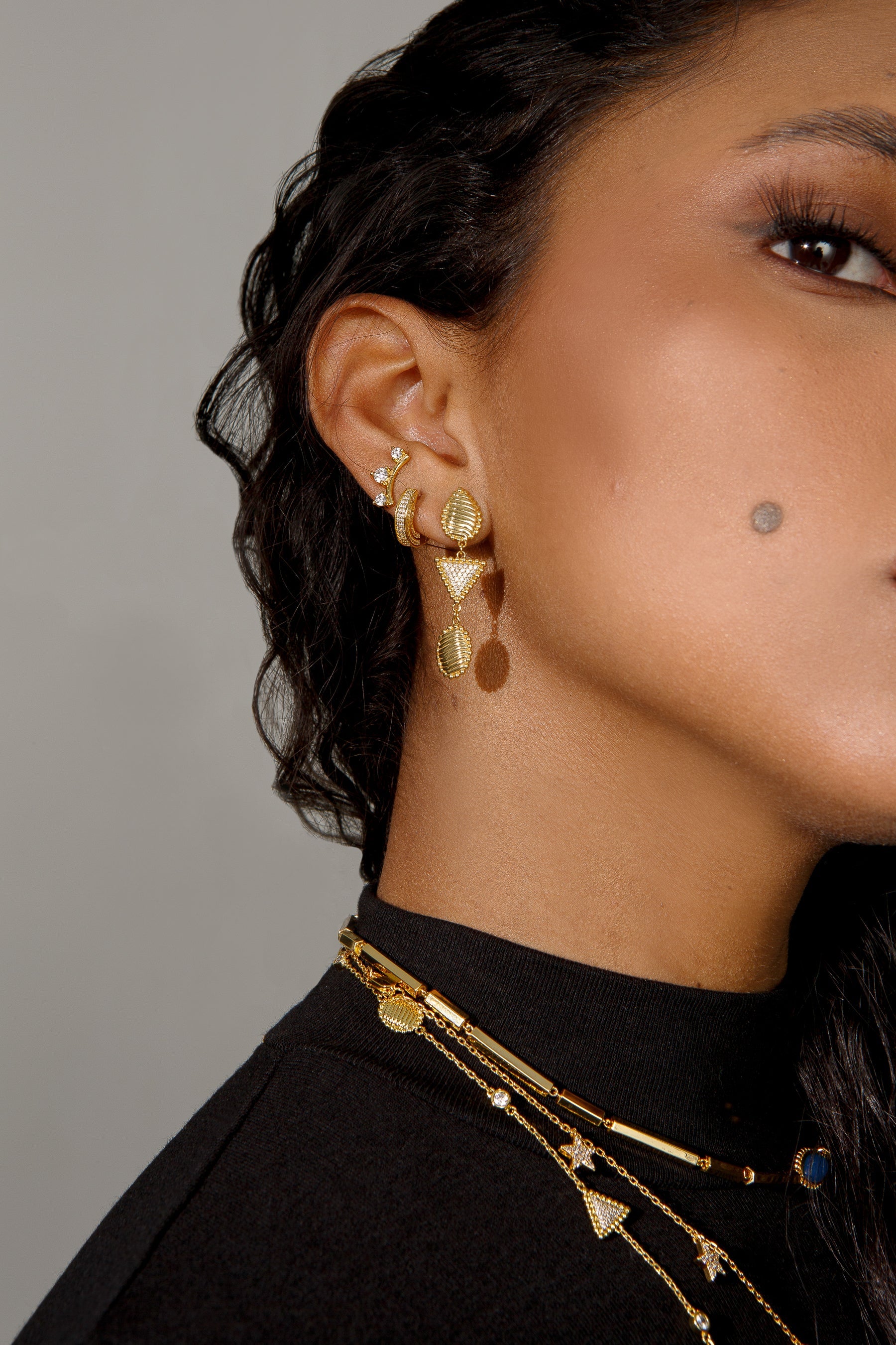 Aya Ear Studs أقراط آيه الصغيره