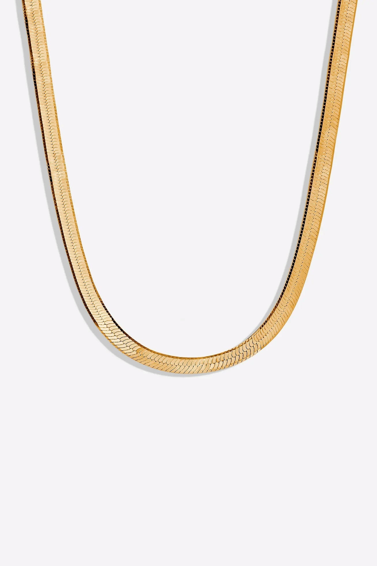  Tala Gold Herringbone Chain Necklace قلادة تالا الذهبية ذات السلسلة المتعرجة