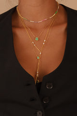  Green Capri Layered Necklace قلادة كابري الخضراء متعددة الطبقات