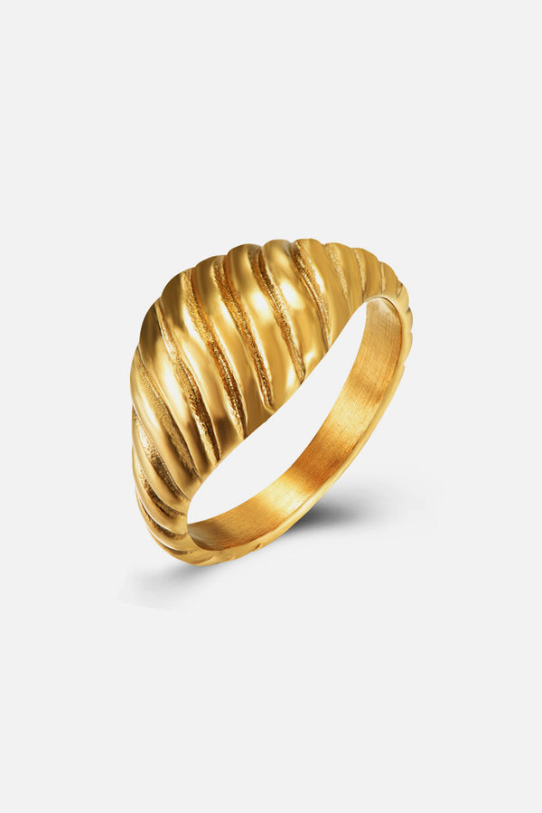 Croissant pinky ring