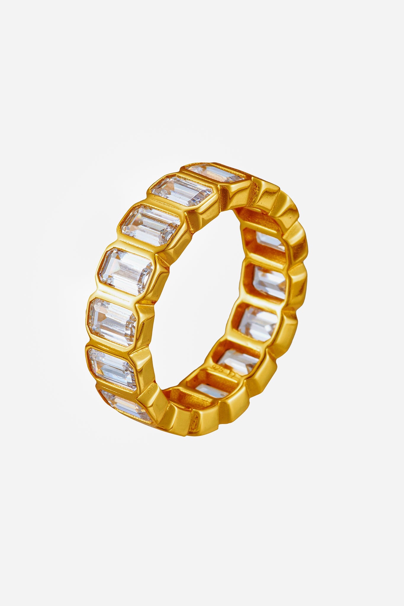  Gold Framed Baguette Ring  خاتم مؤطر بالذهب مزين بحجر باغيت.