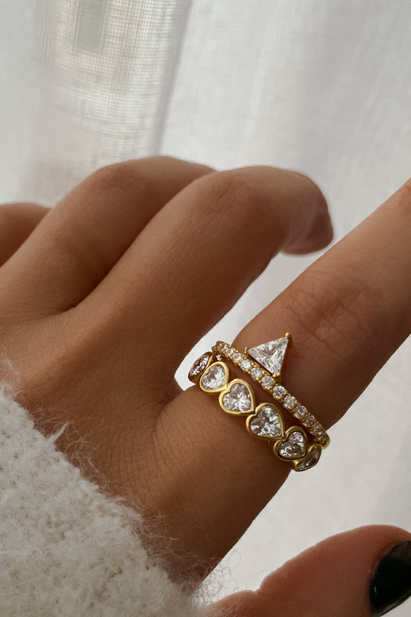 Pyramid Stone Ring Band