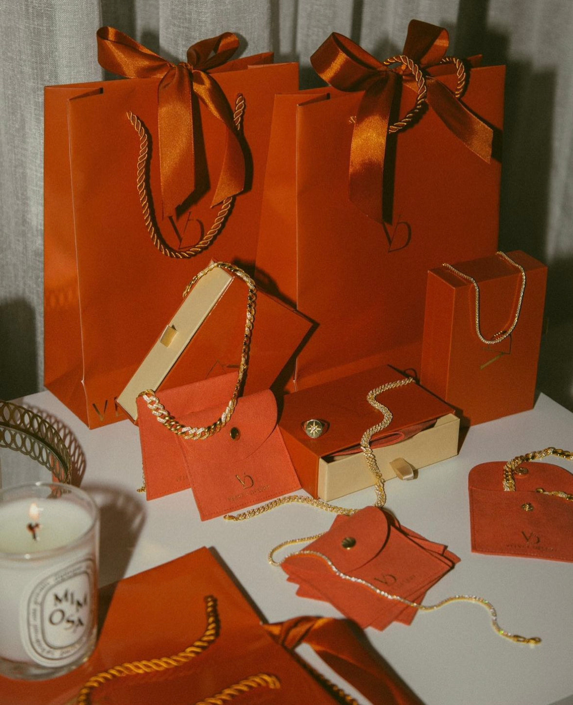  Gift Wrapping تغليف الهدايا 