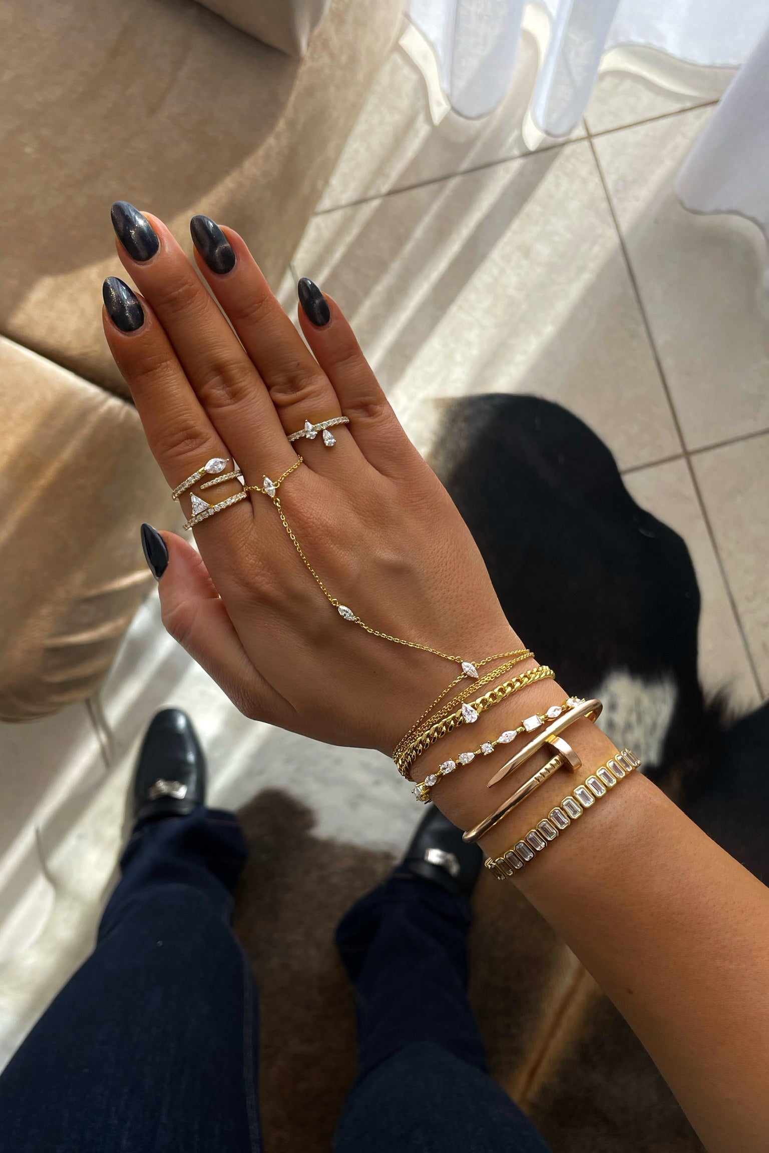  Gold Framed Baguette Eternity Bracelet سوار ذهبى بأحجار باجيت